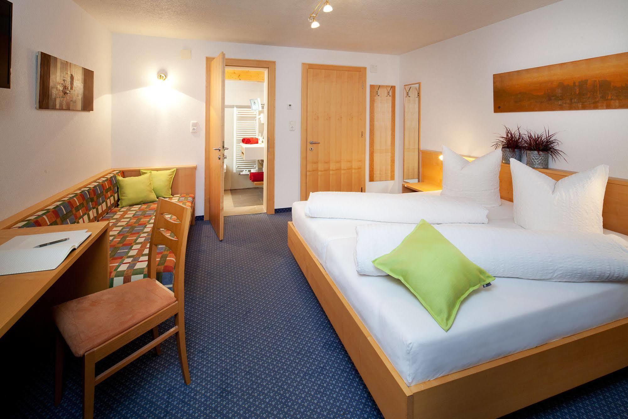 Aparthotel Brunnenhof Damuels Kültér fotó